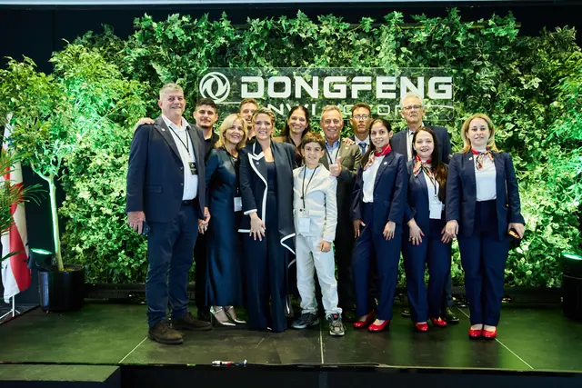 Première canadienne Dongfeng à Montréal — photo 60