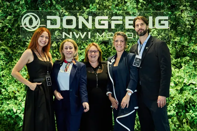Première canadienne Dongfeng à Montréal — photo 78
