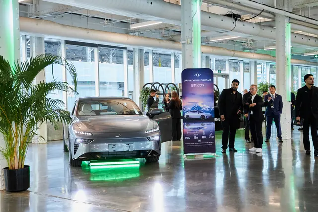 Première canadienne Dongfeng à Montréal — photo 81